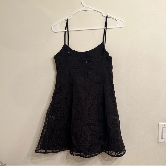 Stone Cold Fox Dress - Picture 5 of 8